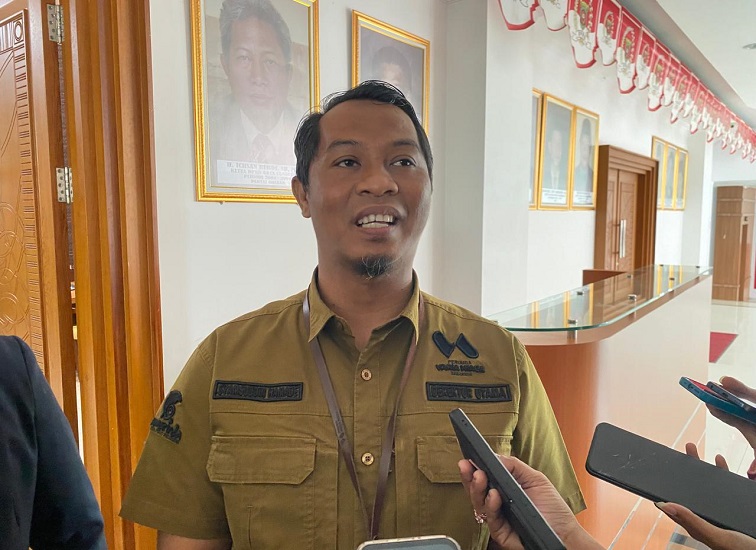 Direktur Umum Perumda Varia Niaga, Syamsuddin Hamade.(Devi/Lingkarkaltim)
