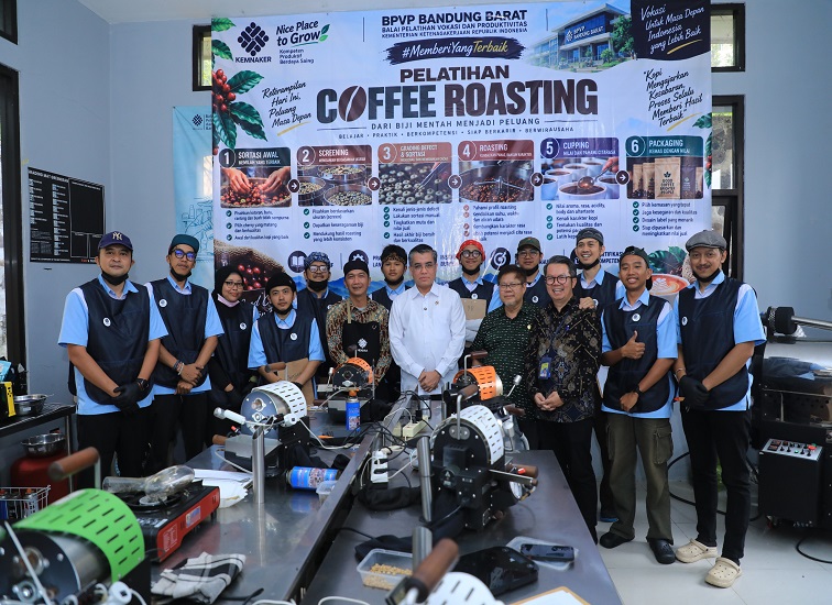 Kementerian Ketenagakerjaan (Kemnaker) meluncurkan program Tailor Made Training (TMT) Batch 2 di Sukabumi, Jawa Barat, Minggu (11/10/2026).(Dok.Kemnaker)