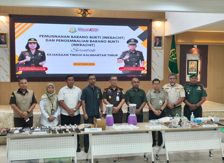 Pemusnahan Barang Bukit Kejari Kukar (Foto : Hafidz/Lingkarkaltim)
