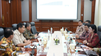 Menteri Perumahan dan Kawasan Permukiman (PKP) Maruarar Sirait bertemu dengan Gubernur Bank Indonesia (BI) Destry Damayanti di Ruang Rapat Besar, Gedung Bank Indonesia, Jakarta, Jumat (2/10/2026). (Dok. pkp.go.id)