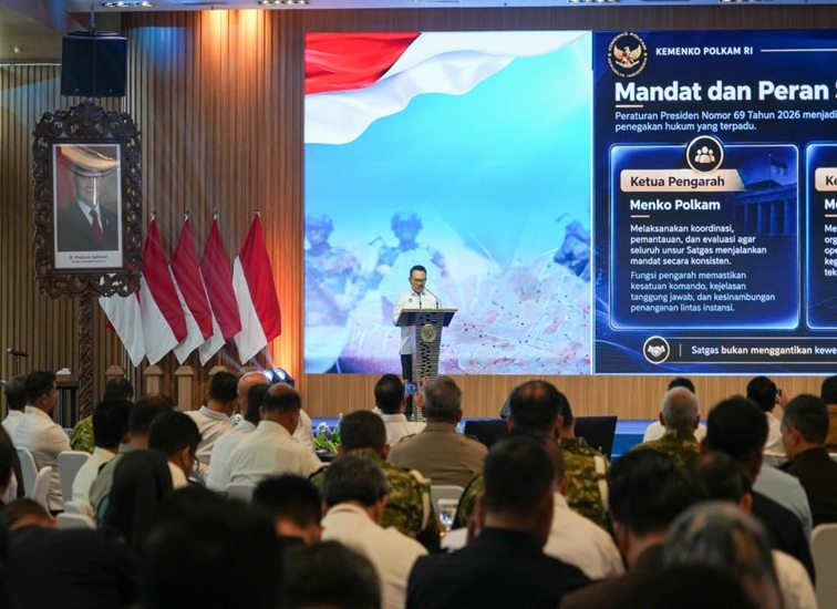 Menteri Koordinator Bidang Politik dan Keamanan (Menko Polkam) Jenderal TNI (Purn.) Prof. Dr. Dudung Abdurachman secara resmi meluncurkan Satuan Tugas Pemberantasan Pengeluaran Benih Bening Lobster ke Luar dari Wilayah Negara Republik Indonesia secara Ilegal (Satgas P2BBL). (dok. polkam.go.id)