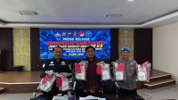 Konferensi pers di Ruang Rupatama Polres Berau, Jumat (23/10/2026). (Nadzriel/Lingkarkaltim)