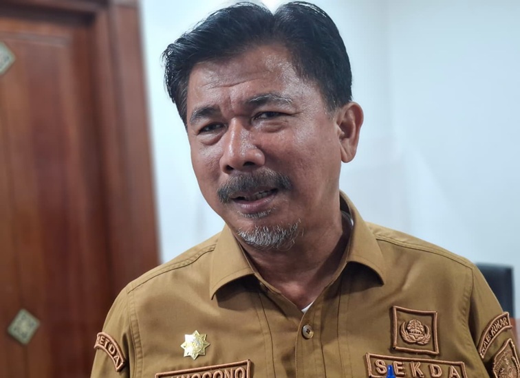 Sekda Kukar, Sunggono, Senin (19/10/26). (Dilla/lingkarkaltim)