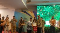 Wakil Gubernur Kaltim, Seno Aji dalam acara workshop Forum Petani Kelapa Sawit (FPKS) Kaltim di Hotel Golden Season Samarinda, Selasa (6/10/2026). (Devi/Lingkarkaltim)