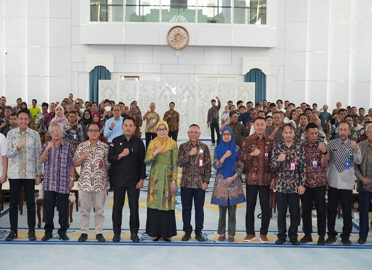 Konsultasi publik pertama, tentang revisi Rencana Tata Ruang Wilayah (RTRW) Provinsi Kaltim, yang digelar Dinas PUPR Kaltim, di Odah Etam Komplek Kantor Gubernur Kaltim,  Samarinda, Kamis (8/10/ 2026).(Adpim Pemprov Kaltim)