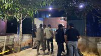 Satpol PP lakukan sidak ke Tempat Hiburan Malam, Desa Liang, Kec. Kota Bangun,Selasa (6/10/26). (Doc. Rodiani)