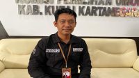 Ketua Bawaslu Kukar Teguh Wibowo, Rabu (14/10/2026) (Rizki/Lingkarkaltim)