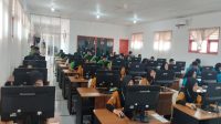 Pelaksanaan TKA di SMKN 2 Tenggarong. (Far/Lingkarkaltim.com)
