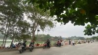 Sabtu (24/10/2026), 16.00 WITA, Polder Air Hitam sudah dipadati warga dan lapak UMKM yang memutar mengelilingi kawasan.