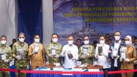 vape Wakil Menteri Koordinator Bidang Politik dan Keamanan (Wamenko Polkam) Letjen TNI (Purn.) Lodewijk F. Paulus saat hadir dalam pemusnahan barang bukti berupa 4.364 kartrid liquid vape yang mengandung narkotika di Markas Komando Pangkalan TNI Angkatan Laut (Mako Lanal), Lampung, Senin (19/10/2026). (Dok Humas Kemenko Polhukam RI)