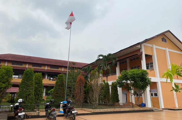 Suasana sekolah di SMK YPK Tenggarong, Sabtu (10/10/2026).(Far/Lingkarkaltim)